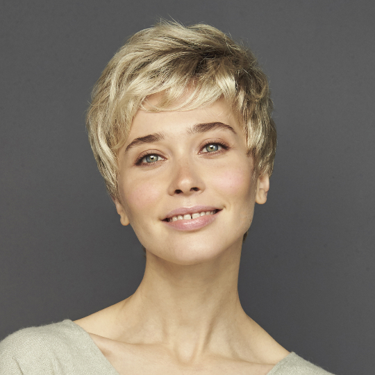 prothèse capillaire coupe courte à Lyon